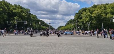 Einlauf am Brandenburger Tor