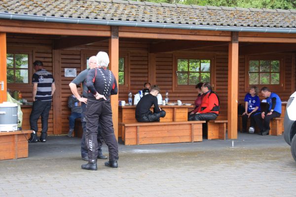 Mittagspause bei Erbesensuppe, Foto: BVDM / Diewald Mittagspause bei Erbesensuppe, Foto: BVDM / Diewald